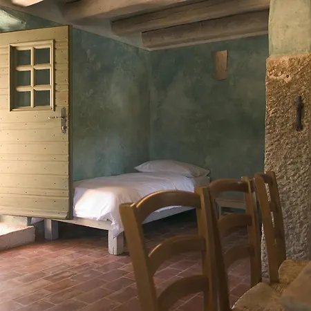 فيلة House Arbalovija